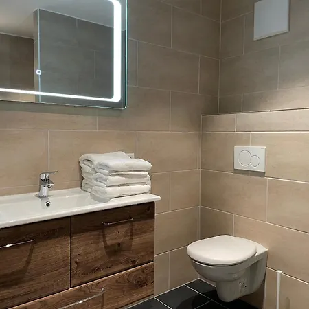 International House Mit 3 Schlafzimmern Zw Ap 6 Apartment