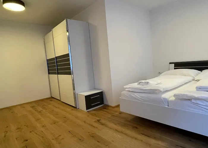 International House Mit 3 Schlafzimmern Zw Ap 6