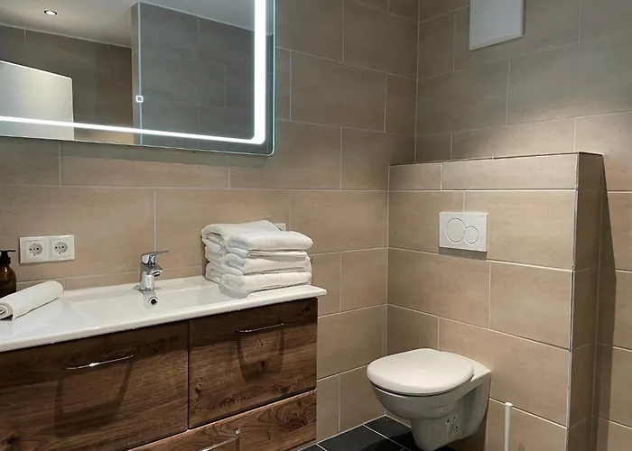 International House Mit 3 Schlafzimmern Zw Ap 6 Daire